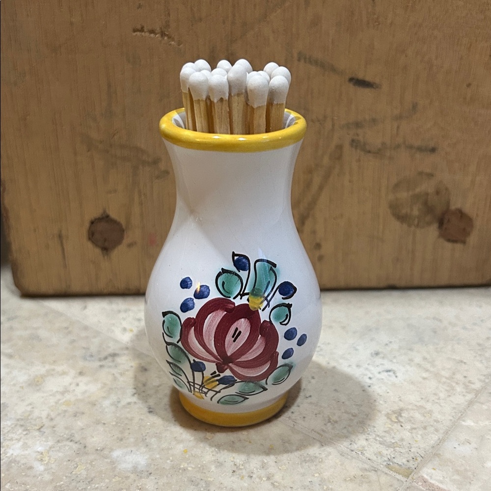 vintage Handpainted pottery bud vase Match Holder Striker - Picture 1 of 10